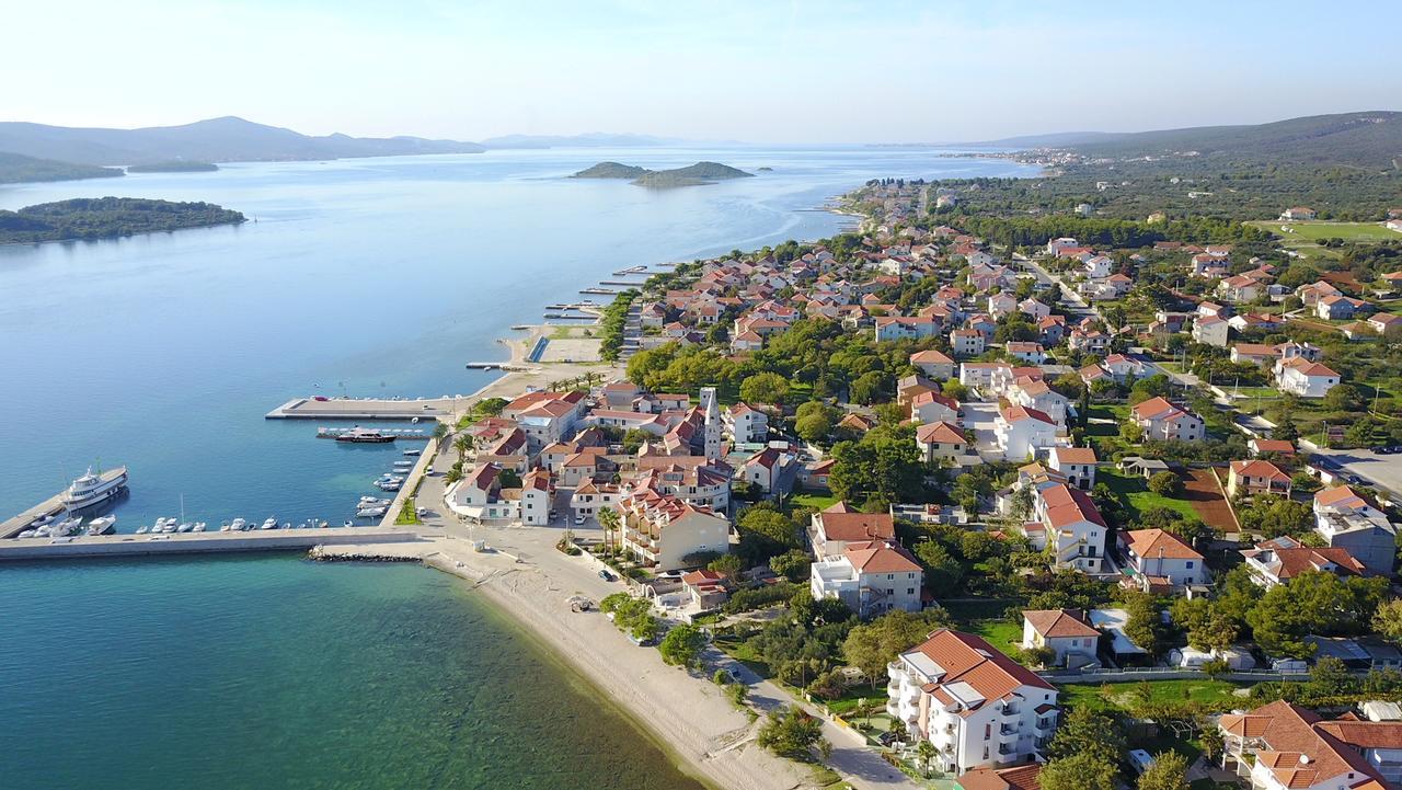 Torretta Palace Hotel Turanj Dış mekan fotoğraf